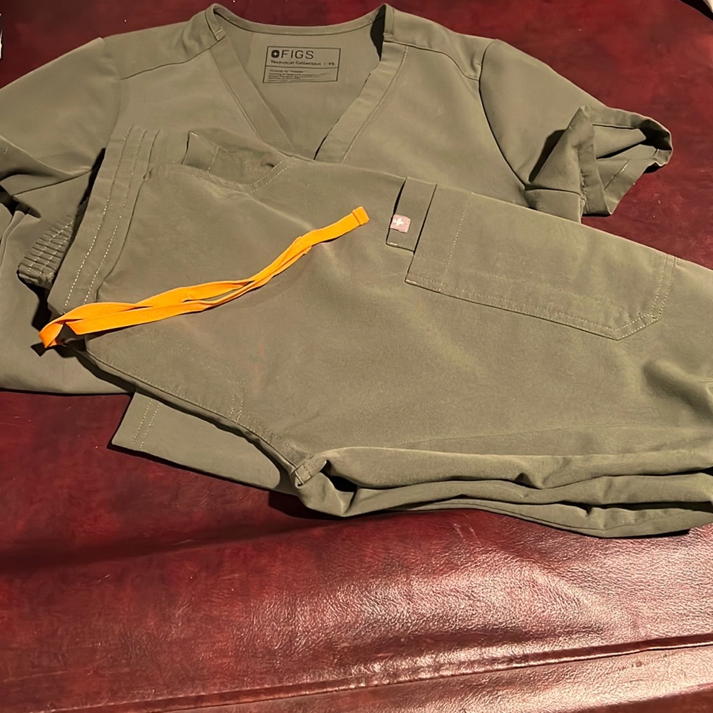 Scrubs
